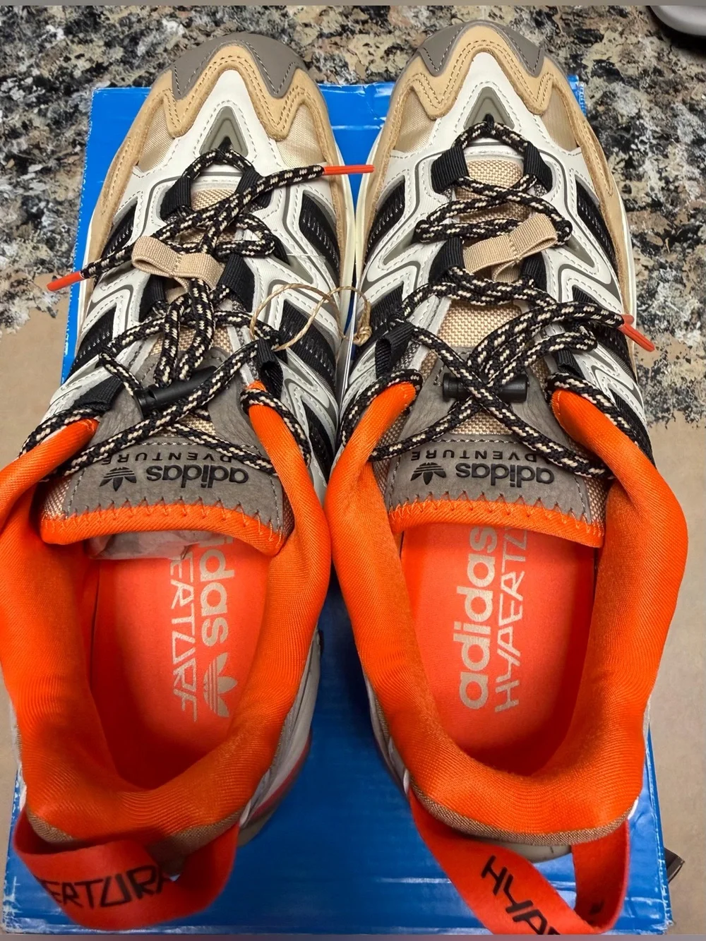 Adidas men’s 9.5 hyperturf shoes- new in box